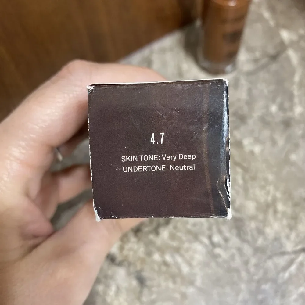 Smashbox Studio‎ Skin 15 Hour Wear Hydrating Foundation - 4.7 Very Deep Neutral